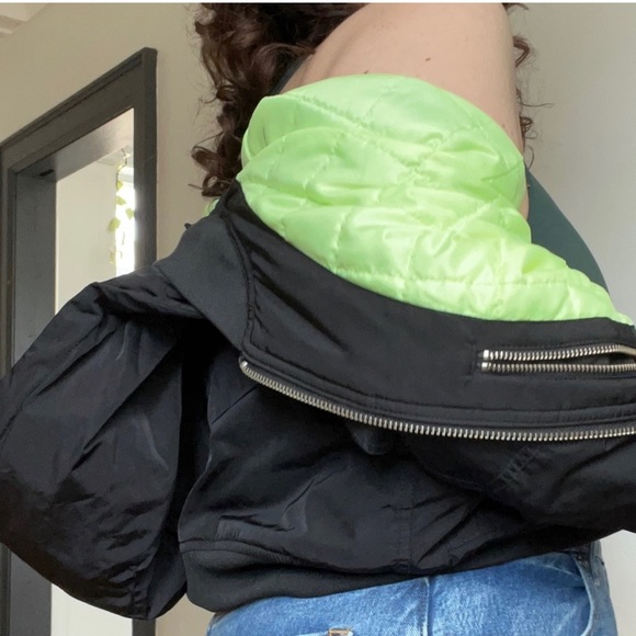 TNA Lined Jacket - Picture 3 of 4